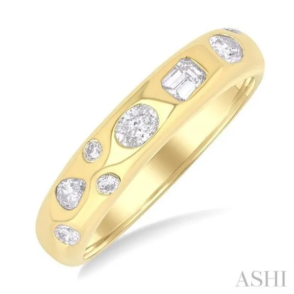 1/3 Ctw Bezel Set Mixed Shape Diamond Cut Fashion Band in 14K Yellow Gold Hart's Jewelers Grants Pass, OR