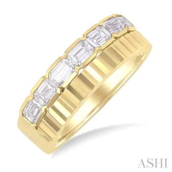 1 Ctw Pyramid Accents and Bezel Set Emerald Cut Diamond Bold Gold Fashion Wide Band in 14K Yellow Gold Hart's Jewelers Grants Pass, OR
