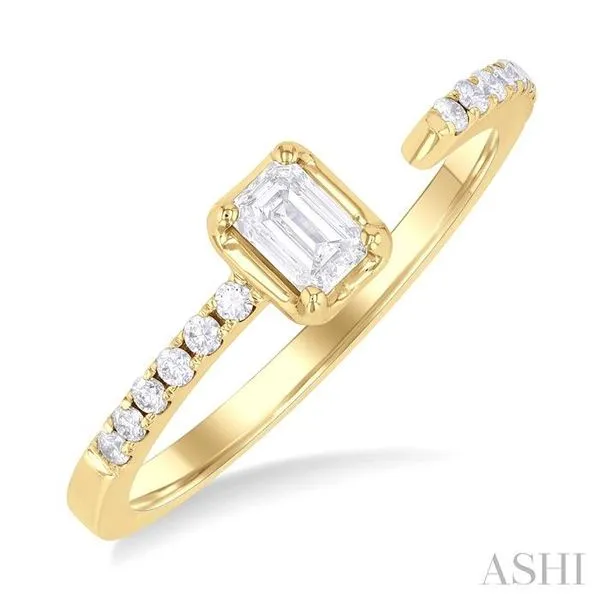 3/8 Ctw Emerald and Round Cut Diamond Fashion Open Ring in 14K Yellow Gold Hart's Jewelers Grants Pass, OR