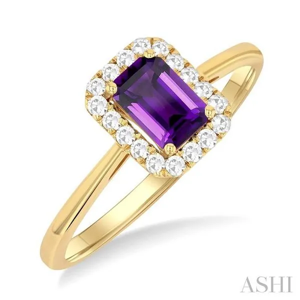 6x4 MM Octagonal Shape Amethyst and 1/6 Ctw Round Cut Diamond Halo Semi-Precious Ring in 14K Yellow Gold Hart's Jewelers Grants Pass, OR