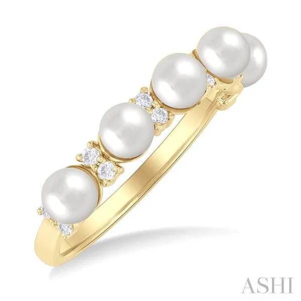 4 MM Round Shape Cultured Pearl and 1/6 Ctw Round Cut Diamond Semi-Precious Fashion Ring in 10K Yellow Gold Hart's Jewelers Grants Pass, OR
