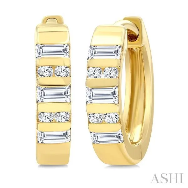 1/4 Ctw Ribbed Baguette and Round Cut Diamond Huggie Petite Earrings in 10K Yellow Gold Hart's Jewelers Grants Pass, OR