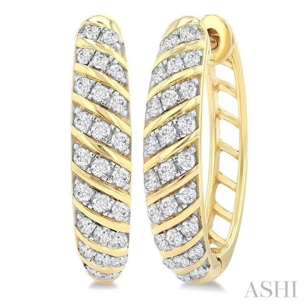 1/2 Ctw Ribbed Swirl Round Cut Diamond Fashion Hoop Earring in 10K Yellow Gold Hart's Jewelers Grants Pass, OR