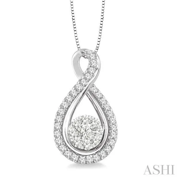 1/2 Ctw Lovebright Round Cut Diamond Pendant in 14K White Gold with Chain Hart's Jewelers Grants Pass, OR