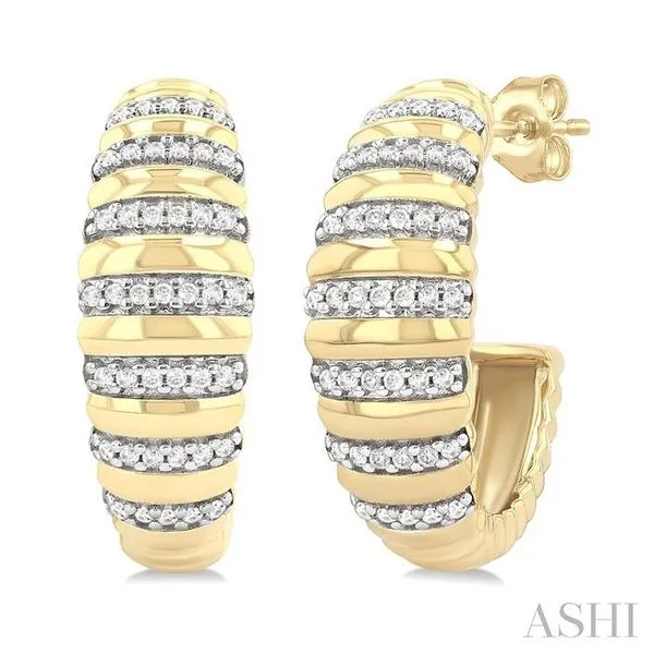 1/4 Ctw Ribbed Swirl Round Cut Diamond Fashion Half Hoop Earrings in 10K Yellow Gold Hart's Jewelers Grants Pass, OR