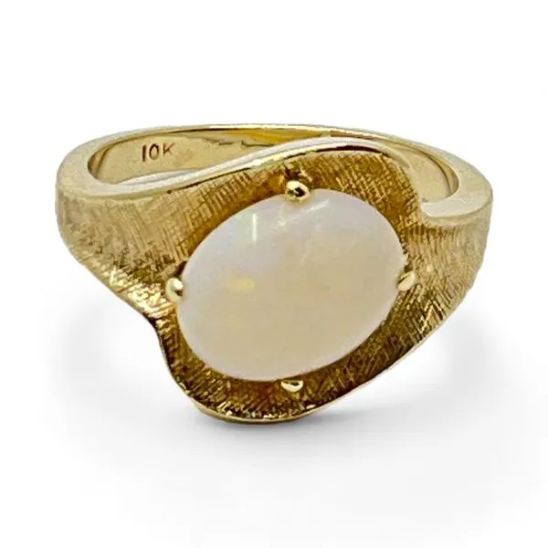 10k Yellow Gold Oval Cabochon Opal Solitaire Textured Ring Size 6
