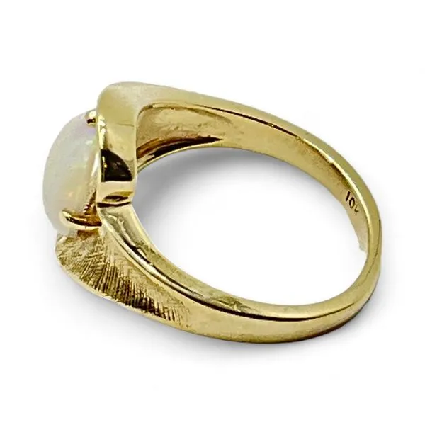 10k Yellow Gold Oval Cabochon Opal Solitaire Textured Ring Size 6