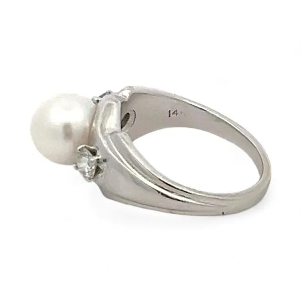 14k White Gold White Freshwater Pearl and 1/3ctw Diamond VS2 Ring