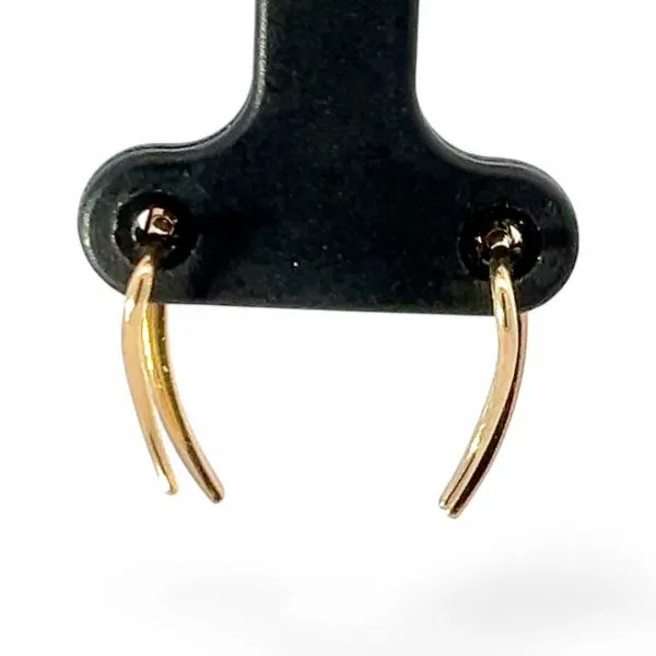 14k Yellow Gold Round Emerald Earrings with Hook Backs