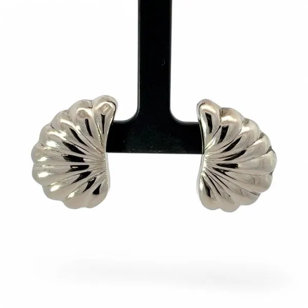 Sterling Silver Shell-Shaped Hollow Clip-On Earrings
