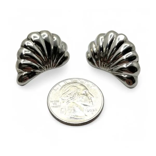 Sterling Silver Shell-Shaped Hollow Clip-On Earrings