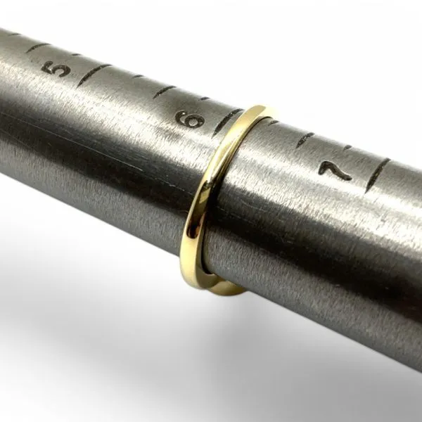 14k Yellow Gold White/Colorless Cubic Zirconia Solitaire Ring Size 6