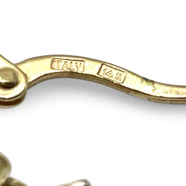 14k Yellow Gold 17.2mm Wide Oval Hoop Earrings with Hinged Backs