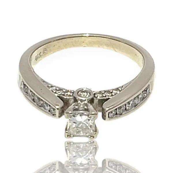 14k White Gold 1/3ct VS2 Princess Cut Diamond Engagement Ring