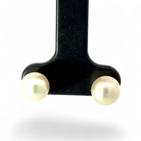 10k Yellow Gold 7.1mm White Freshwater Pearls with Butterfly Backs