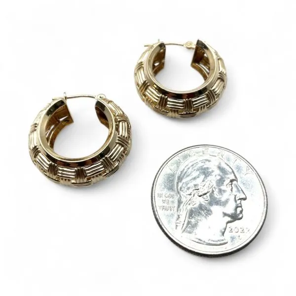 14k Yellow Gold 22mm Basket Weave Hoop Earrings with Hinged Backs