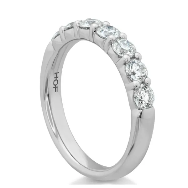 Hearts on Fire 7-Stone Signature Diamond Band Image 3 The Diamond Center Claremont, CA