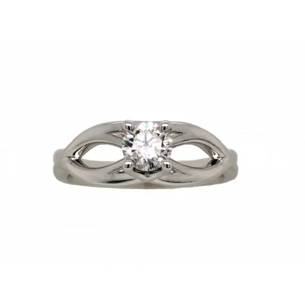 14 KARAT WHITE GOLD DIAMOND ENGAGEMENT RING The Hunt House Fine and Custom Jewellery Huntsville, ON