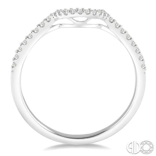 1/6 Ctw Round Cut Diamond Wedding Band in 14K White Gold Image 3 Becker's Jewelers Burlington, IA