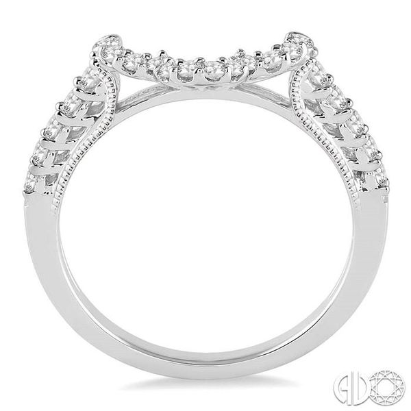 3/8 Ctw Round Cut Diamond Wedding Band in 14K White Gold Image 3 Becker's Jewelers Burlington, IA