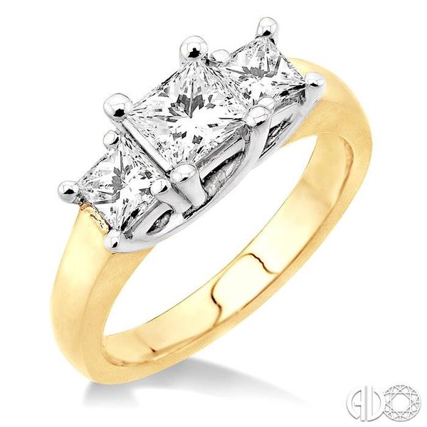 1/2 Ctw Stone Princess Cut Diamond Ring in 14K Yellow an
