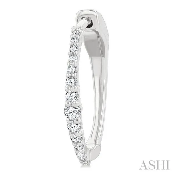 1/4 Ctw Round Cut Diamond Graduated Riviera Hoop Earrings in 14K White Gold Image 3 Becker's Jewelers Burlington, IA