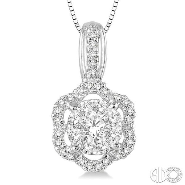 1/2 Ctw Round Cut Diamond Lovebright Pendant in 14K White Gold with Chain Image 3 Becker's Jewelers Burlington, IA