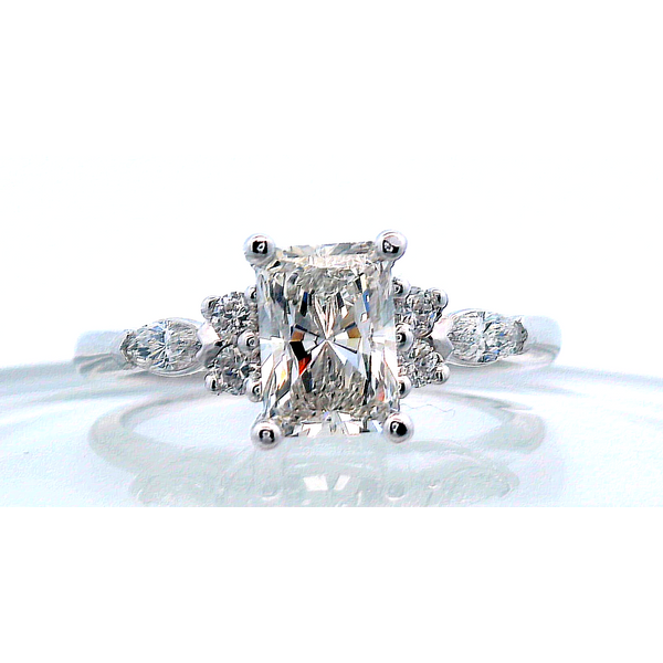 Engagement Rings Ace Of Diamonds Mount Pleasant, MI