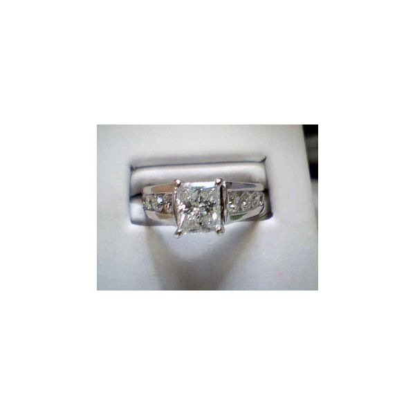 Consignment Jewelry Ace Of Diamonds Mount Pleasant, MI