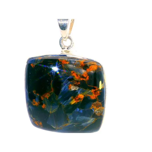 Pendants Ace Of Diamonds Mount Pleasant, MI