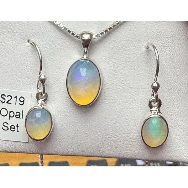 Pendants Ace Of Diamonds Mount Pleasant, MI