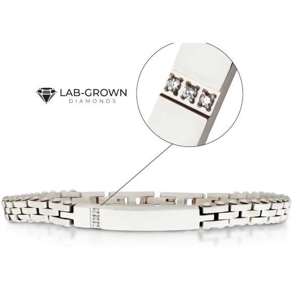 engraveable jewelry like bar necklaces and heads