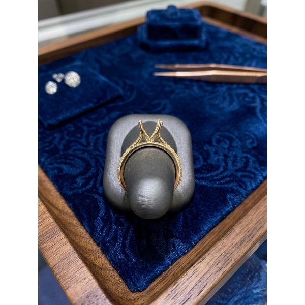 Solitaire Engagement Ring Mounting Image 3 Adler's Diamonds Saint Louis, MO