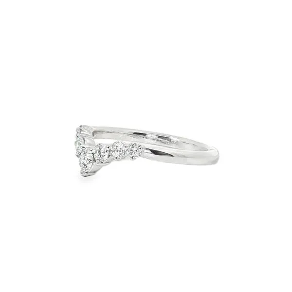 Aires Chevron Diamond Wedding Band Image 3 Aires Jewelers Morris Plains, NJ