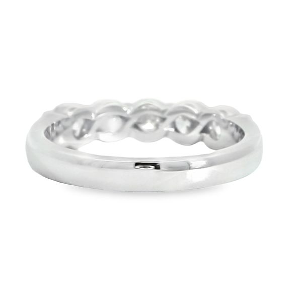 Aires Diamond Shared Prong Wedding Ring Image 3 Aires Jewelers Morris Plains, NJ