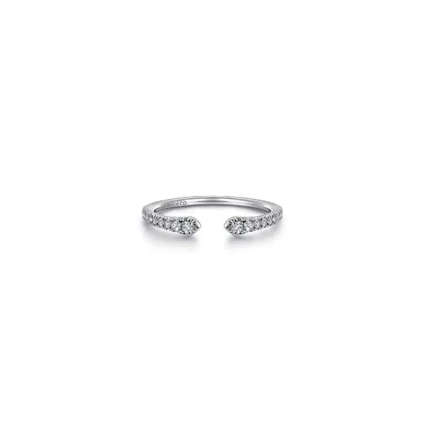 Gabriel & Co Diamond Ring Aires Jewelers Morris Plains, NJ
