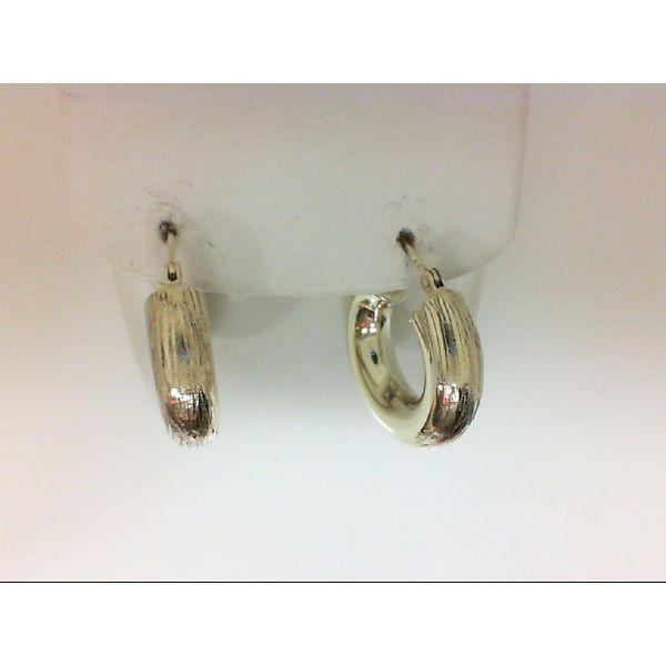 Gold Hoop Earrings Aires Jewelers Morris Plains, NJ