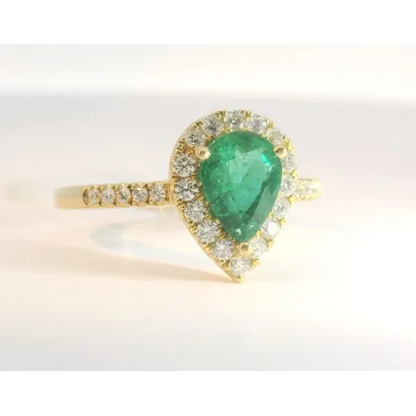 18Kt Yellow Gold .97Ct Pear Shaped Emerald With .34Ctw Diamond Halo Ring Image 2 Albert's Jewelers Kingsland, GA