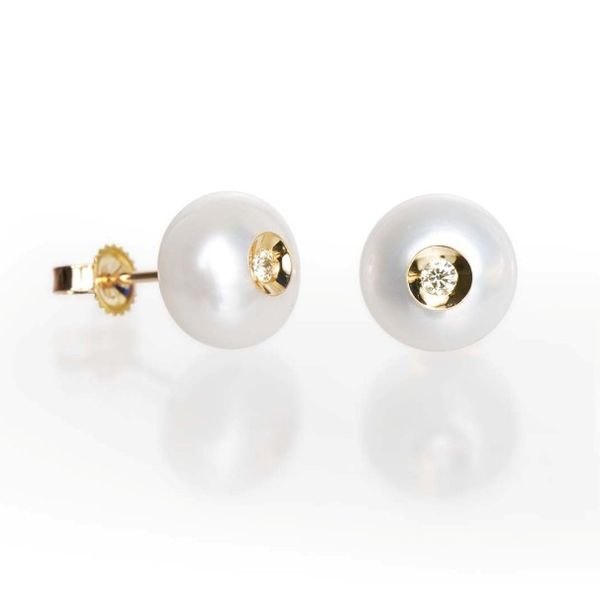 A Little Sparkle, A Lot of Grace! Albert's Jewelers Kingsland, GA