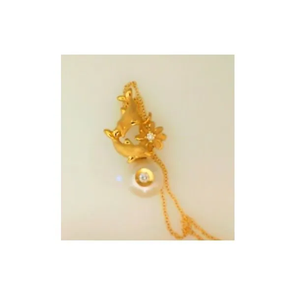 Pearl Pendant Albert's Jewelers Kingsland, GA