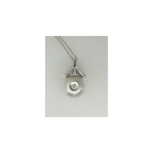 Pearl Pendant Albert's Jewelers Kingsland, GA
