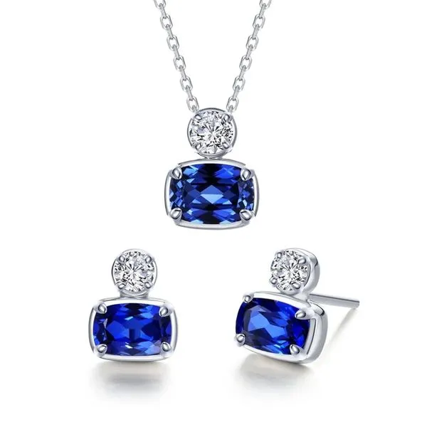 Regal Cushion Set Albert's Jewelers Kingsland, GA