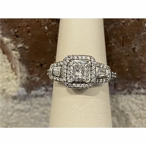 Engagement Ring Allen's Fine Jewelry, Inc. Grenada, MS