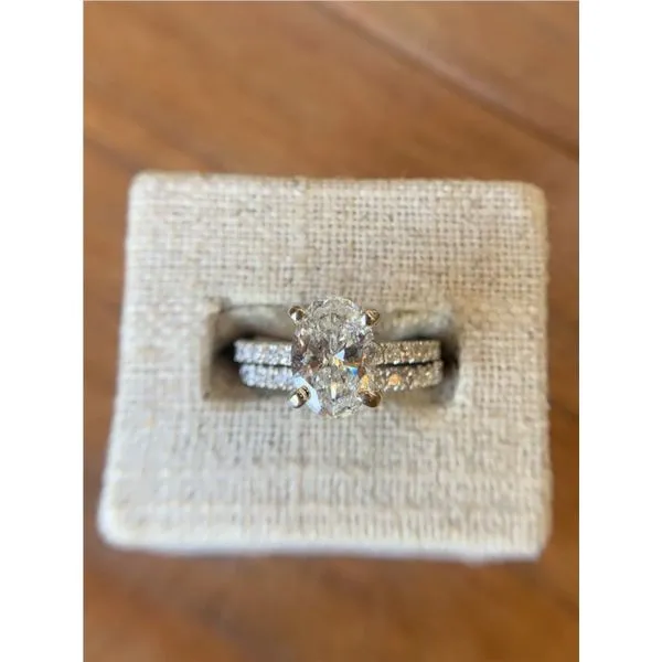 Engagement Ring Allen's Fine Jewelry, Inc. Grenada, MS