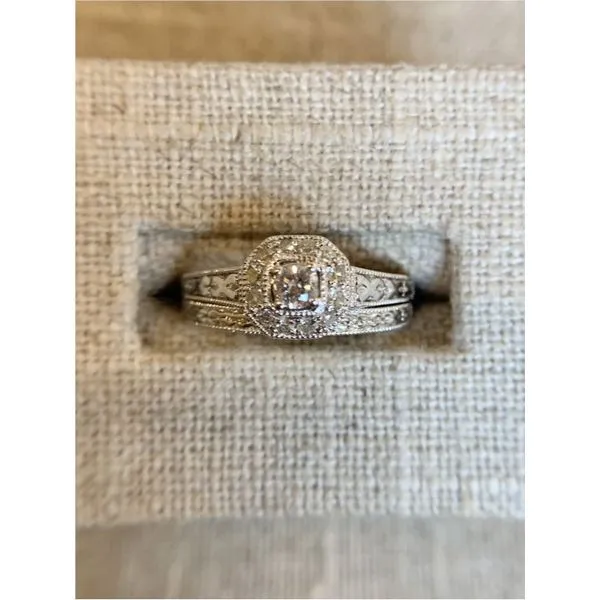 Engagement Ring Allen's Fine Jewelry, Inc. Grenada, MS