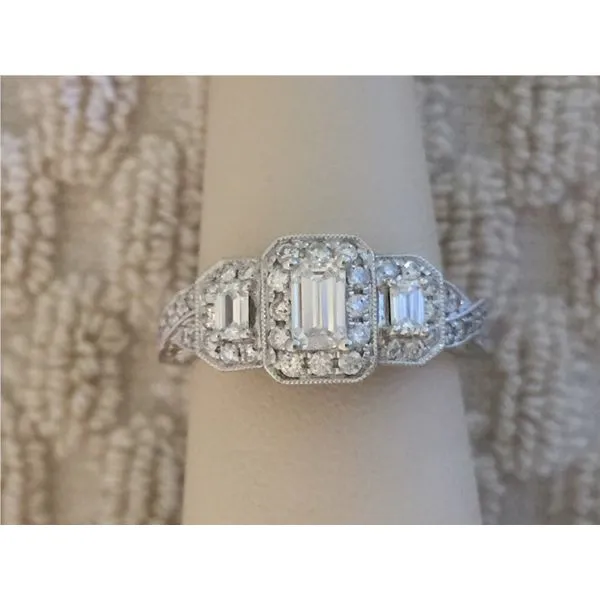 Engagement Ring Allen's Fine Jewelry, Inc. Grenada, MS