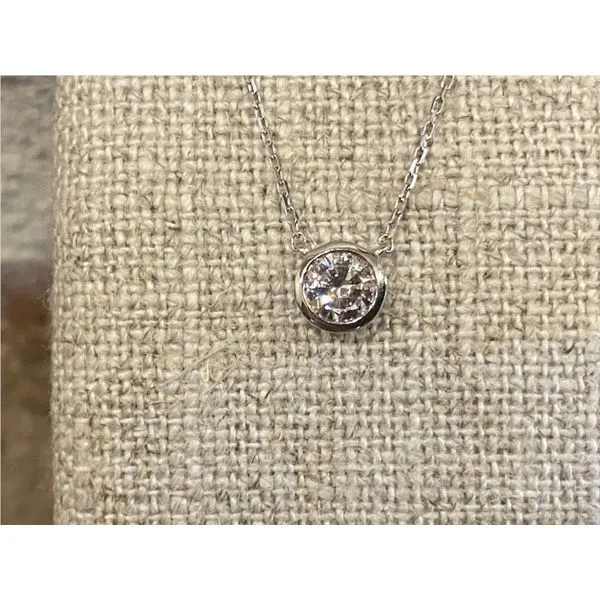 Pendant Allen's Fine Jewelry, Inc. Grenada, MS