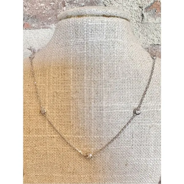 Necklace Allen's Fine Jewelry, Inc. Grenada, MS