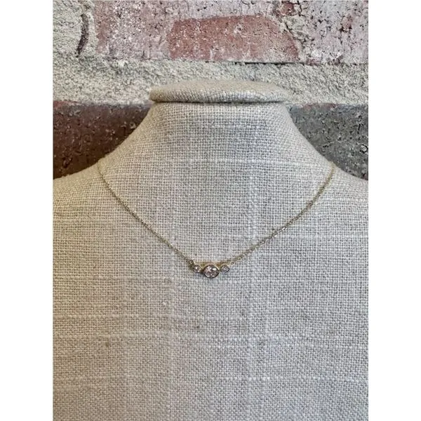 Necklace Allen's Fine Jewelry, Inc. Grenada, MS