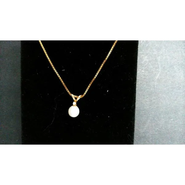 Pearl Pendant Amos Jewelry Wray, CO